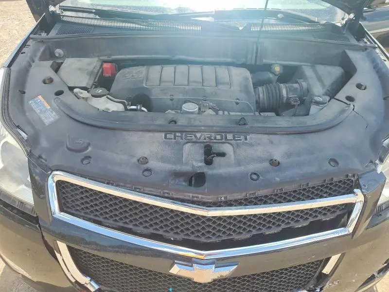 2011 CHEVROLET TRAVERSE LT  