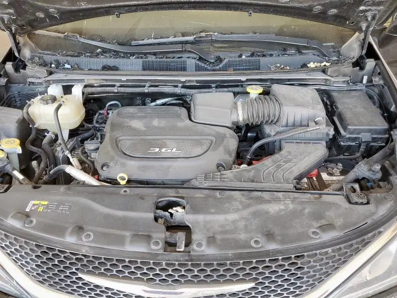 2017 CHRYSLER PACIFICA TOURING L PLUS  
