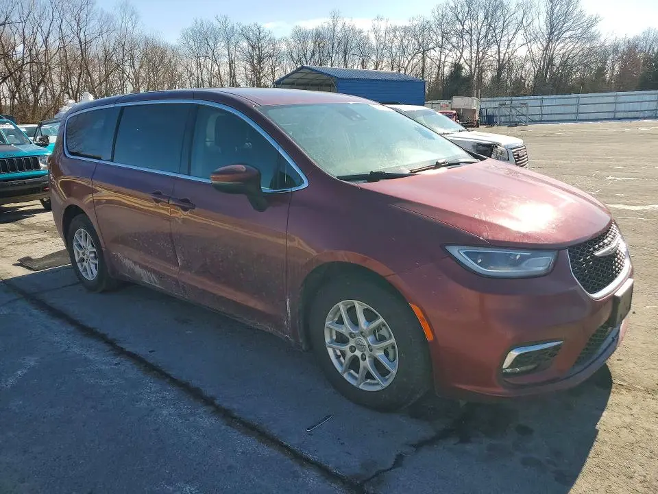 2023 CHRYSLER PACIFICA TOURING L  