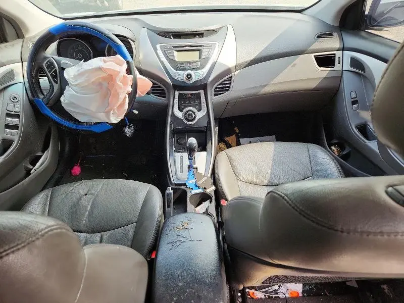 2011 HYUNDAI ELANTRA LIMITED  