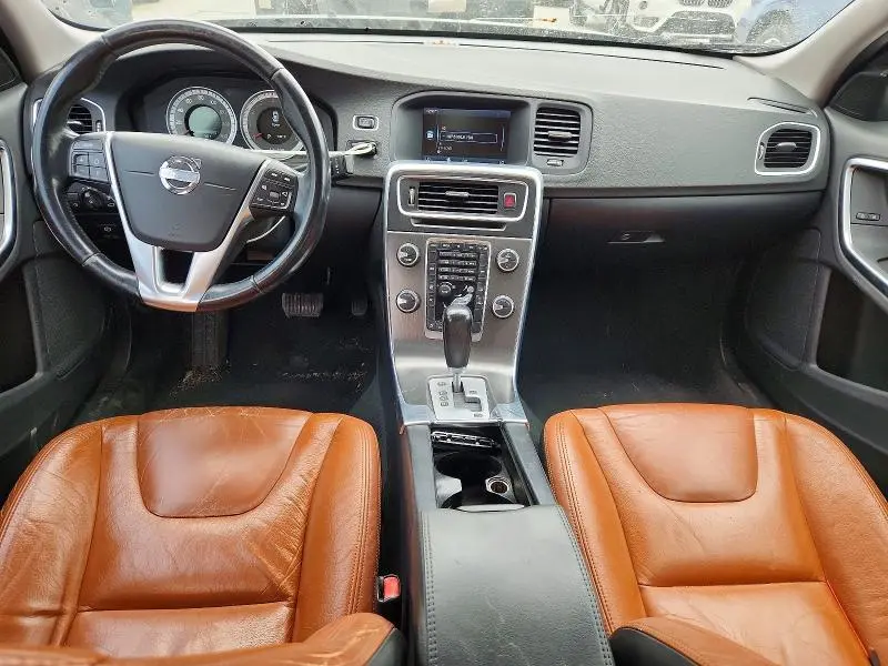 2012 VOLVO S60 T5  