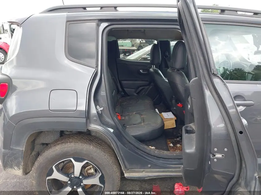 2022 JEEP RENEGADE TRAILHAWK 4X4
