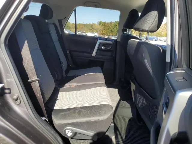 2022 TOYOTA 4RUNNER SR5  