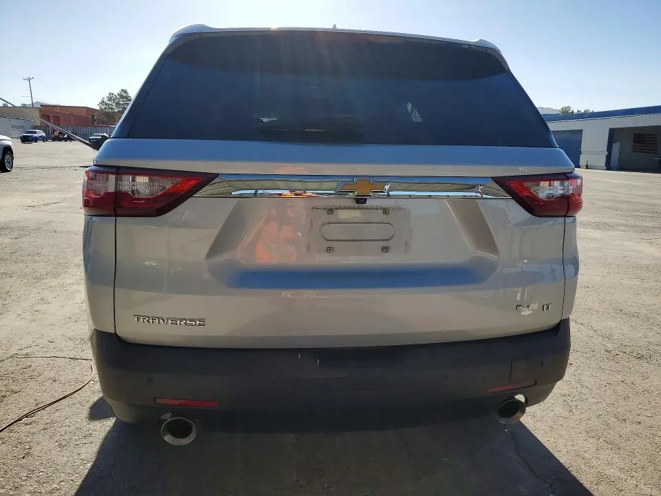 2021 CHEVROLET TRAVERSE LT  
