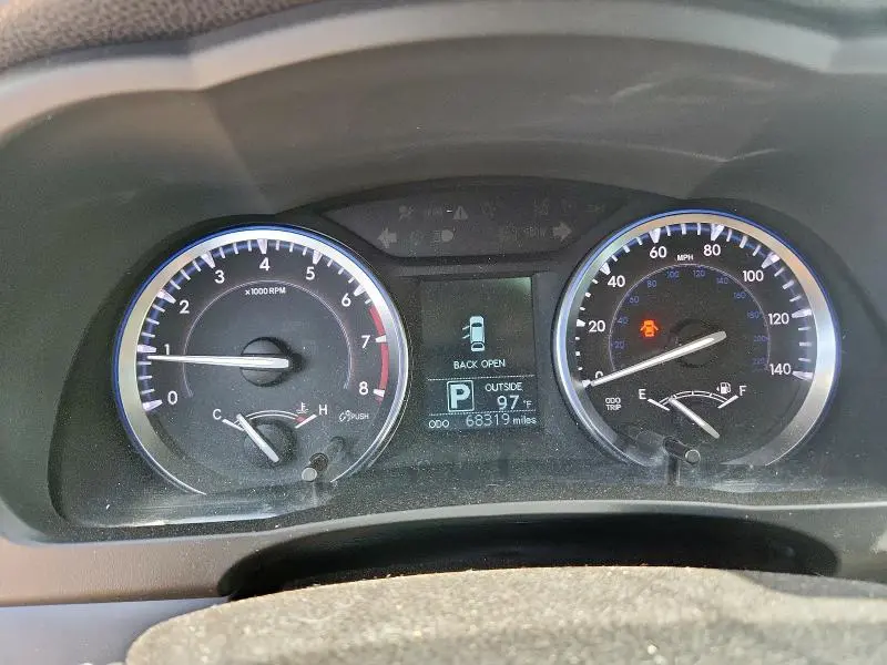2015 TOYOTA HIGHLANDER LE  