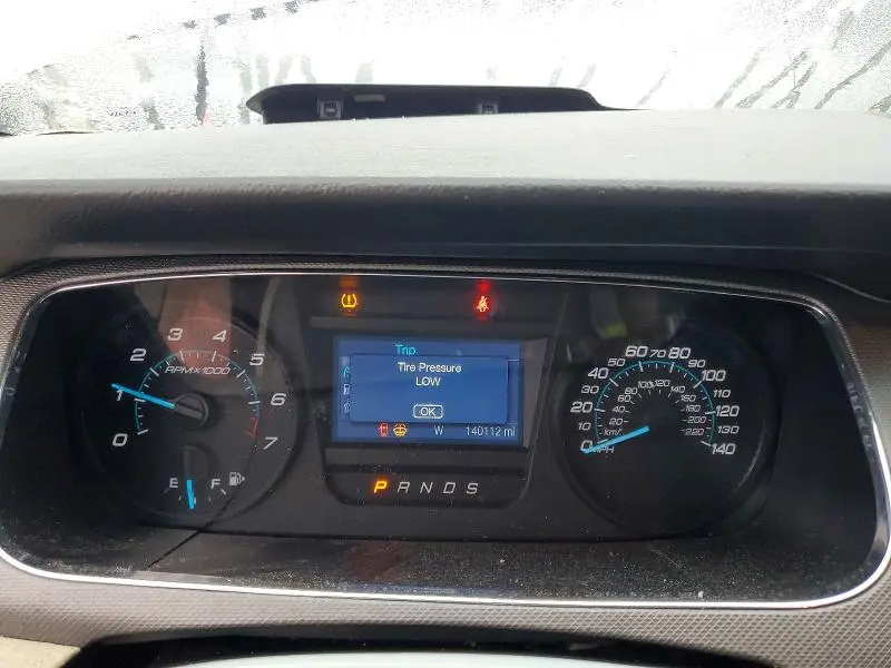 2017 FORD TAURUS SE  