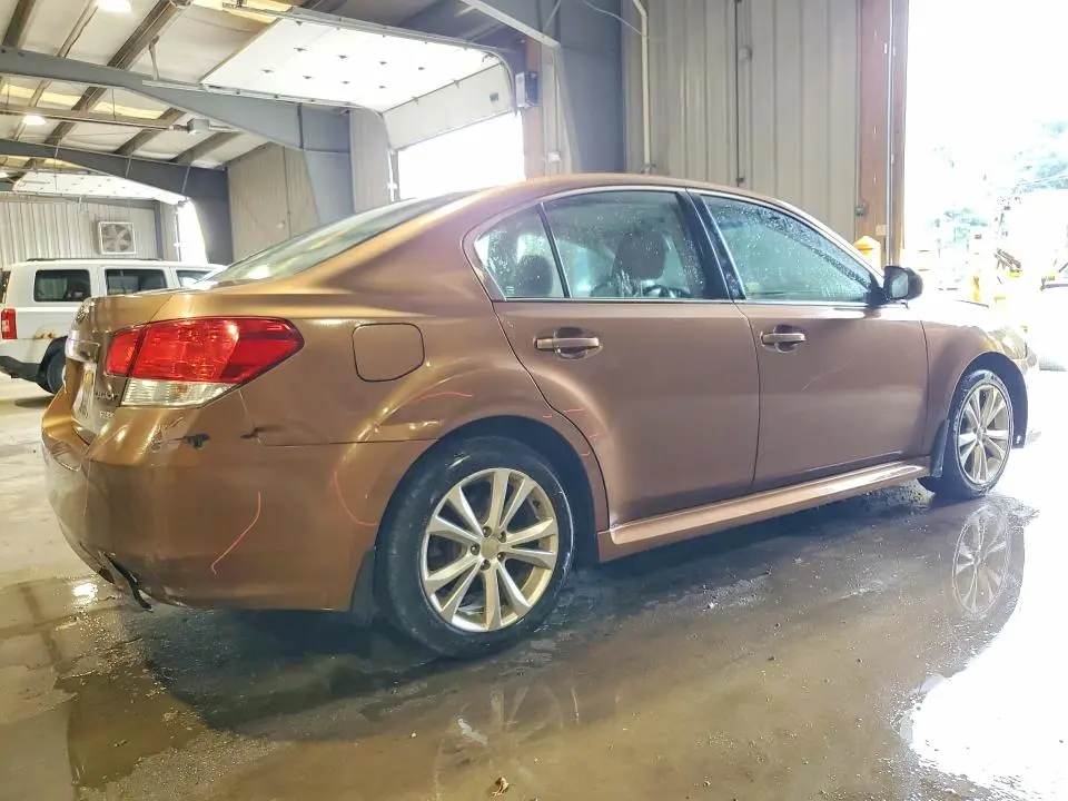 2013 SUBARU LEGACY 2.5I PREMIUM  
