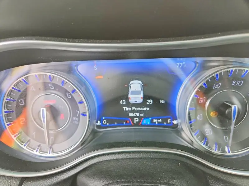 2019 CHRYSLER 300   