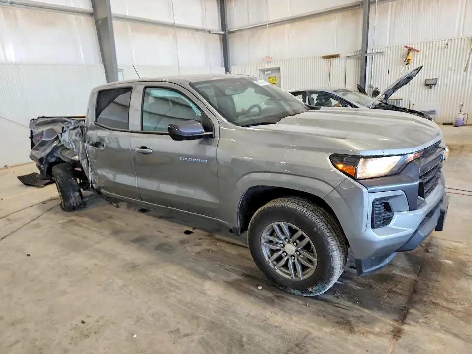 2025 CHEVROLET COLORADO LT  