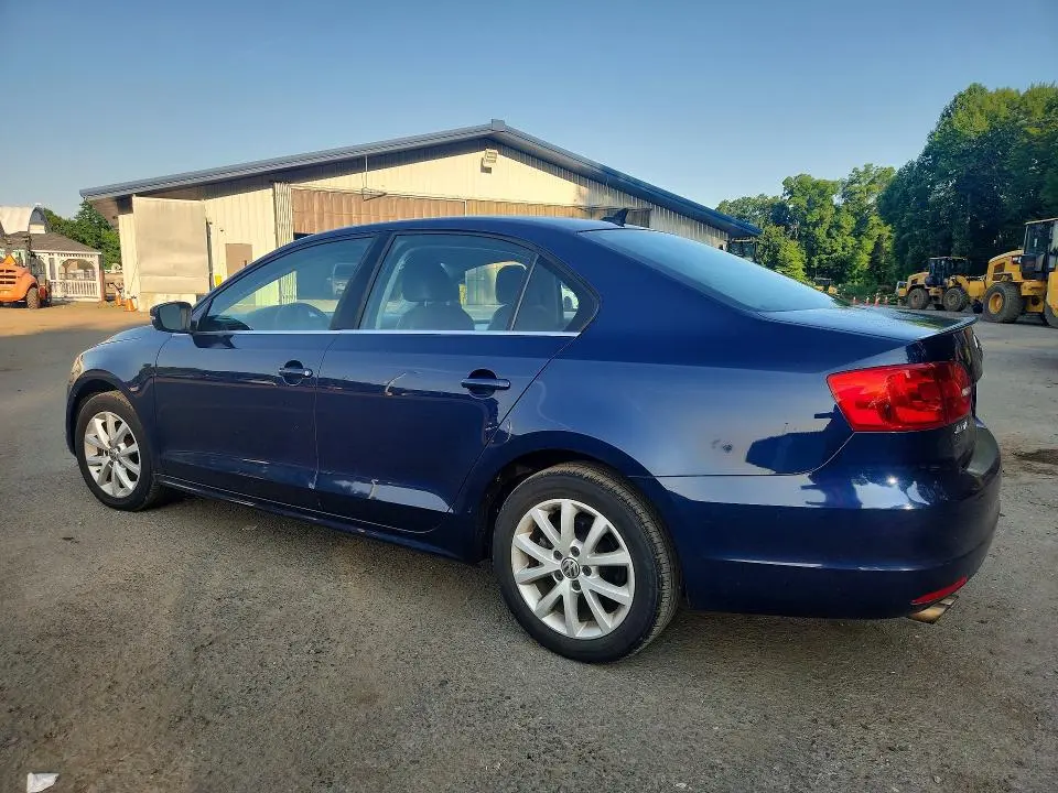 2013 VOLKSWAGEN JETTA SE  