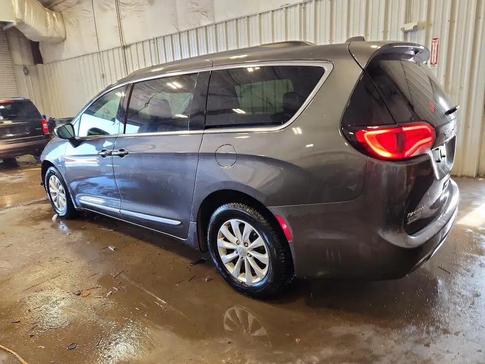 2017 CHRYSLER PACIFICA TOURING L  