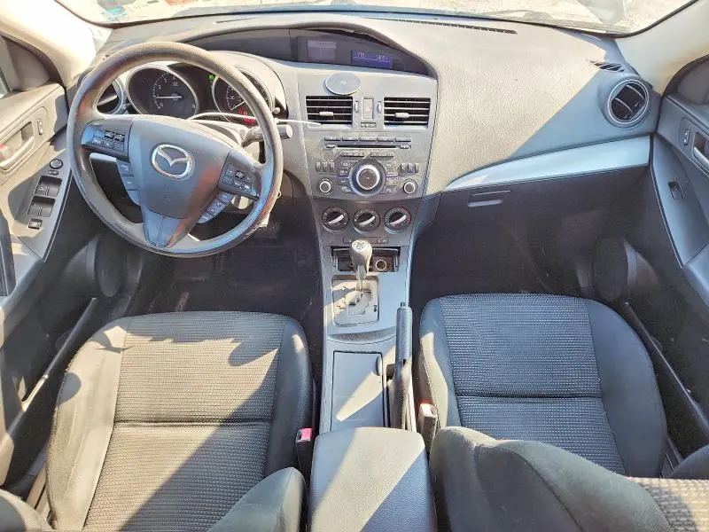 2013 MAZDA 3 I  