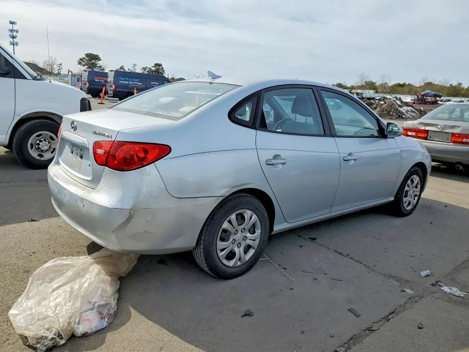 2010 HYUNDAI ELANTRA GLS  