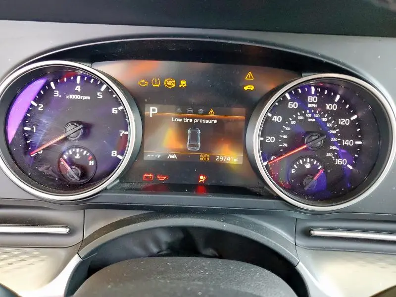2023 KIA CARNIVAL LX  