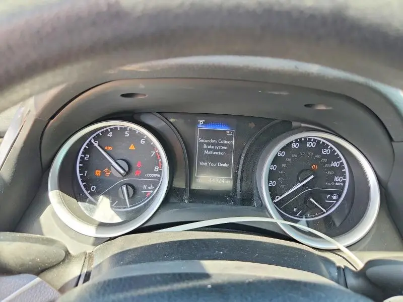 2022 TOYOTA CAMRY LE  