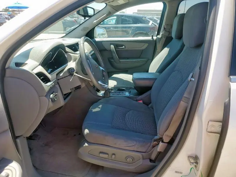 2014 CHEVROLET TRAVERSE LT  