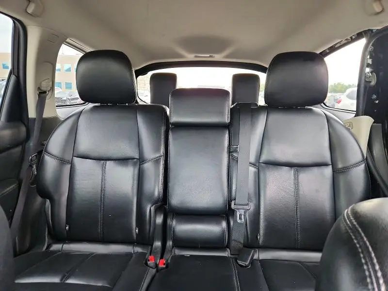 2016 NISSAN PATHFINDER SL  