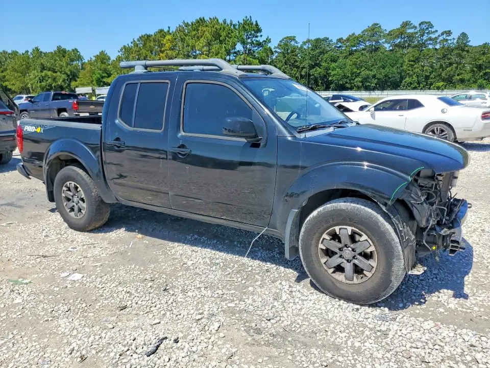 2016 NISSAN FRONTIER PRO-4X  