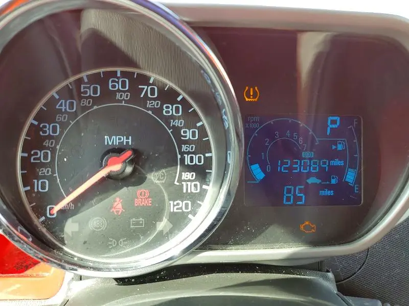 2015 CHEVROLET SPARK 2LT  