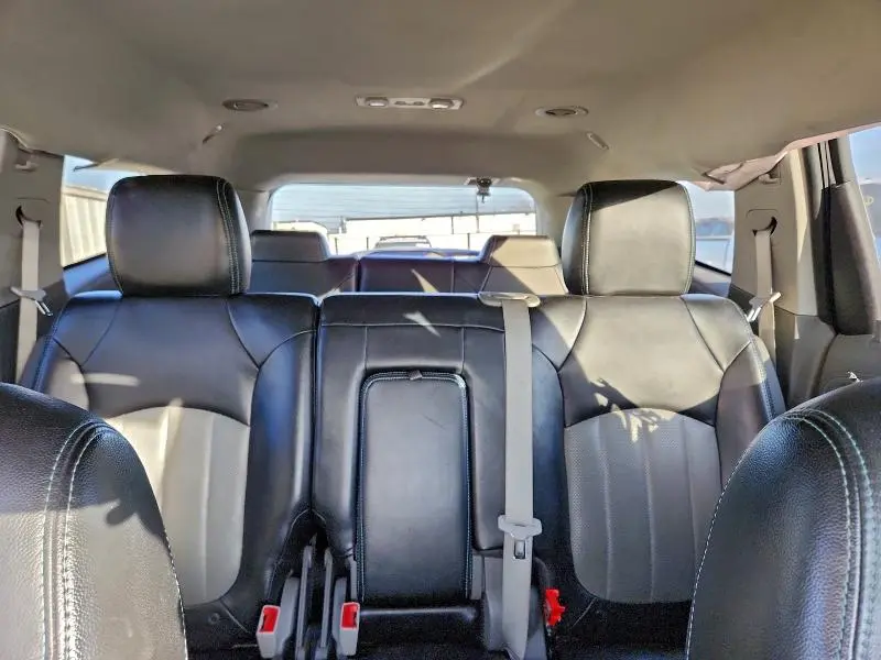 2017 CHEVROLET TRAVERSE LS  