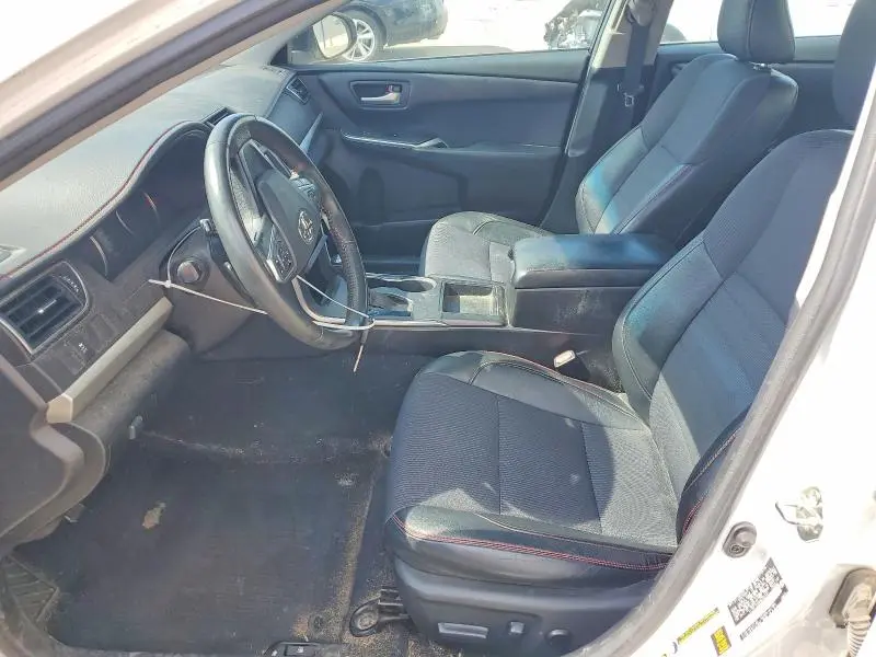 2017 TOYOTA CAMRY SE  