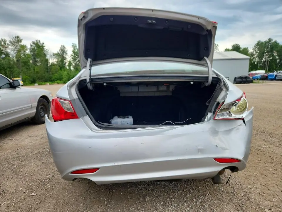 2012 HYUNDAI SONATA GLS  