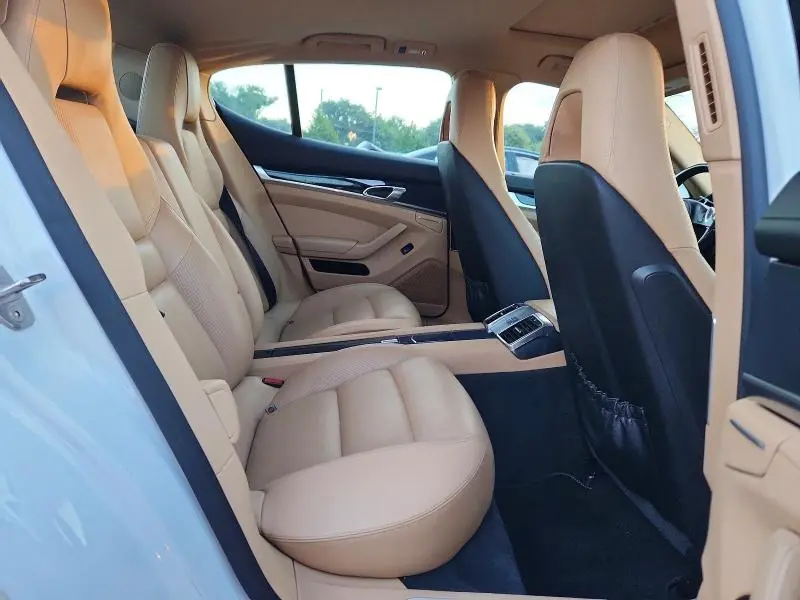 2015 PORSCHE PANAMERA 2  