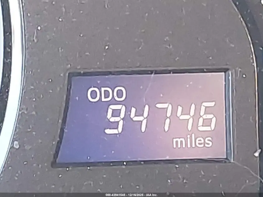 2013 TOYOTA CAMRY XLE V6