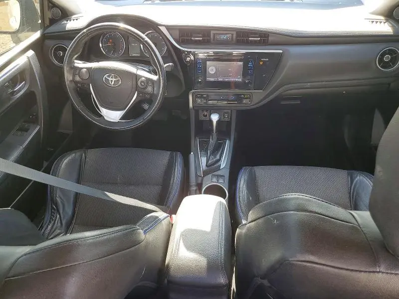 2017 TOYOTA COROLLA SE  