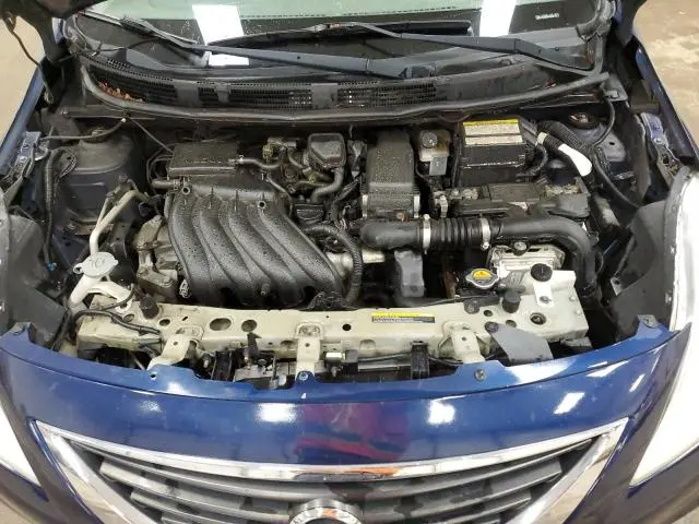 2014 NISSAN VERSA S  