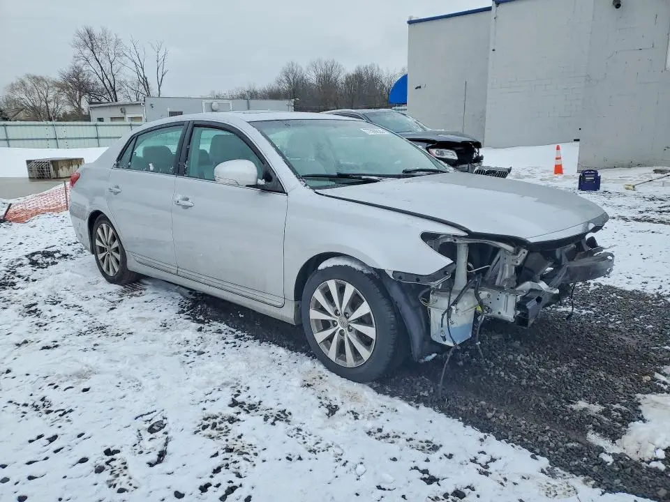 2011 TOYOTA AVALON LIMITED  