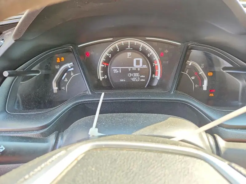 2018 HONDA CIVIC LX  
