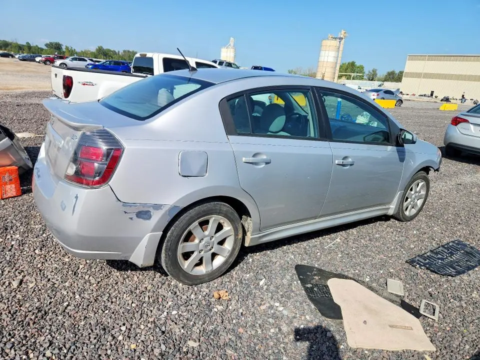 2010 NISSAN SENTRA 2.0  
