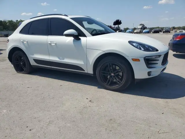 2017 PORSCHE MACAN