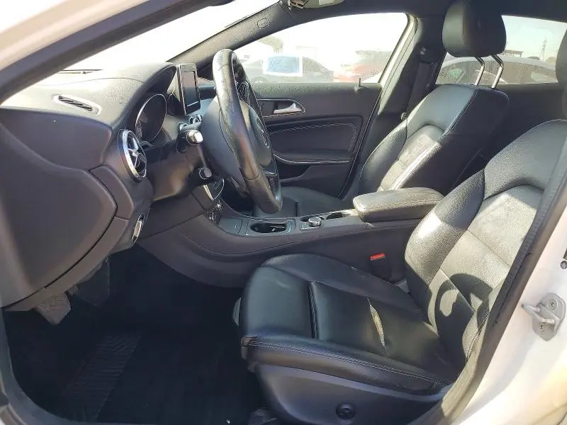 2017 MERCEDES-BENZ GLA 250  