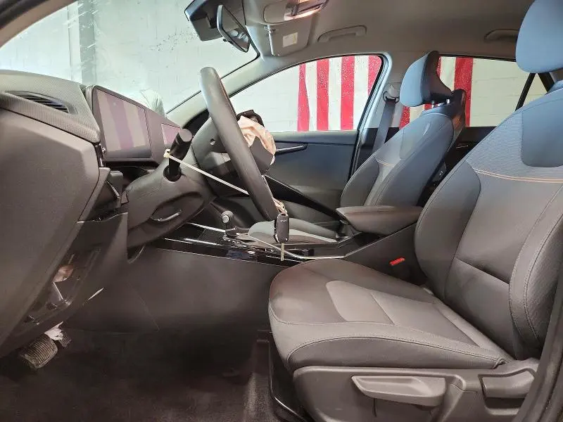 2026 KIA NIRO LX  
