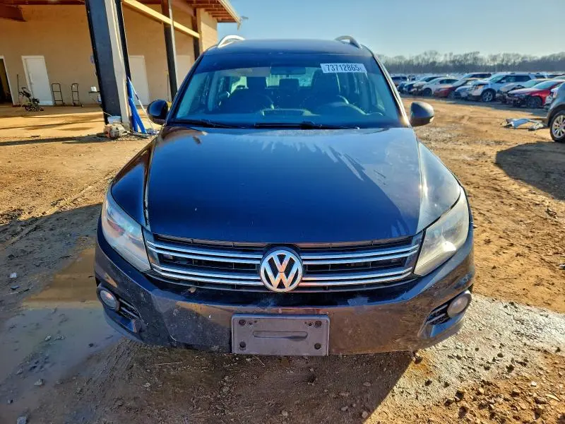2013 VOLKSWAGEN TIGUAN S  
