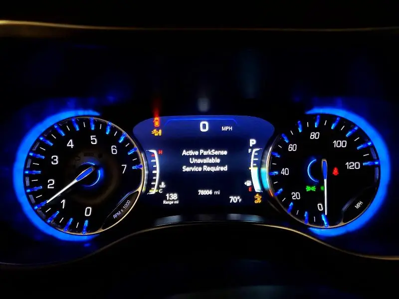 2017 CHRYSLER PACIFICA LIMITED  