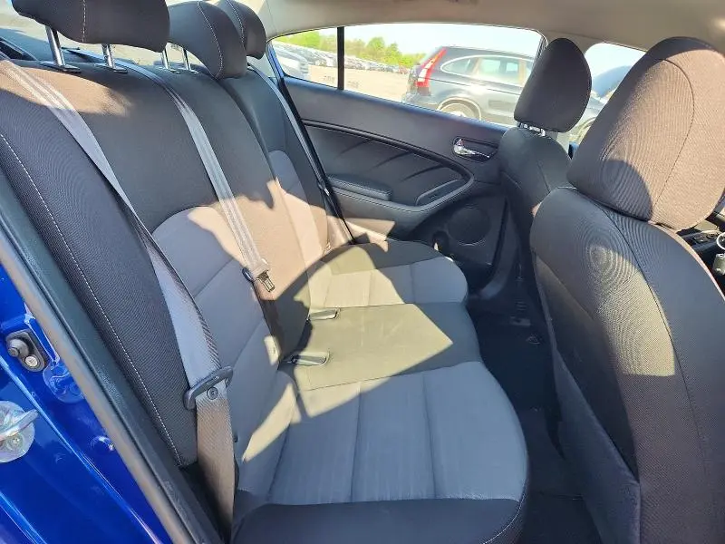2017 KIA FORTE S  