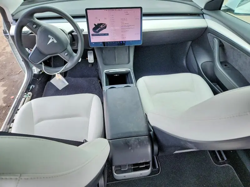 2021 TESLA MODEL 3   