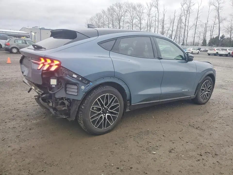 2024 FORD MUSTANG MACH-E PREMIUM  