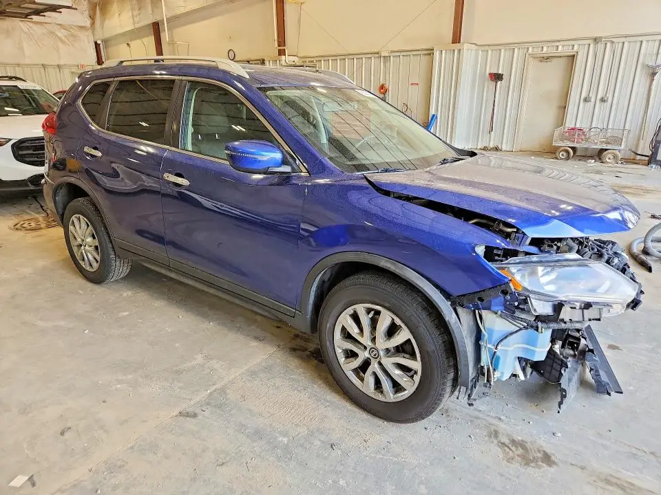 2017 NISSAN ROGUE SV  