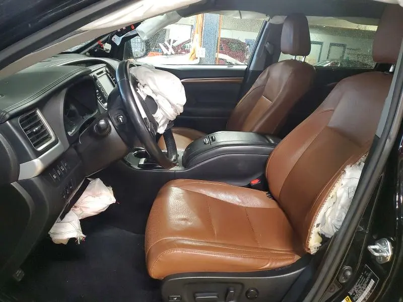 2017 TOYOTA HIGHLANDER LIMITED PLATINUM  