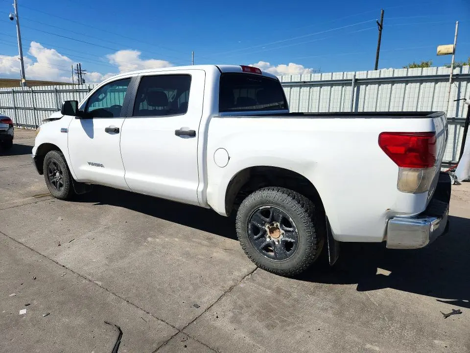 2011 TOYOTA TUNDRA CREWMAX SR5  