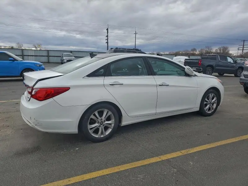 2012 HYUNDAI SONATA SE  