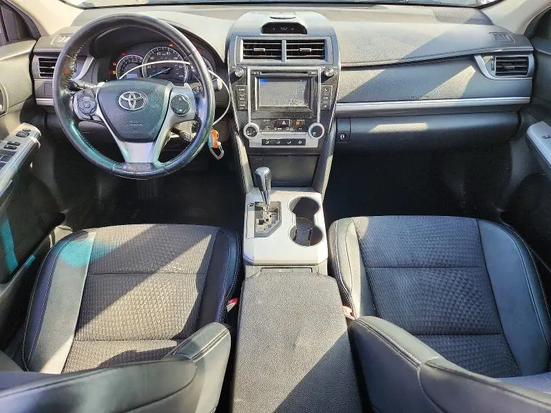 2012 TOYOTA CAMRY SE  