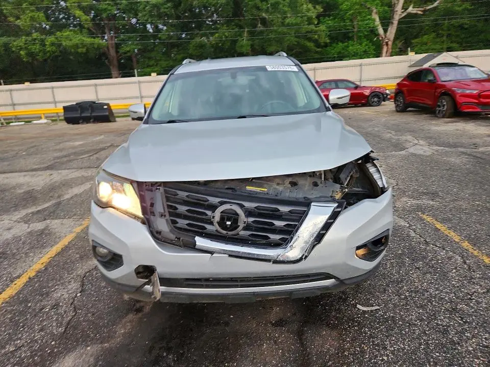 2018 NISSAN PATHFINDER SL  