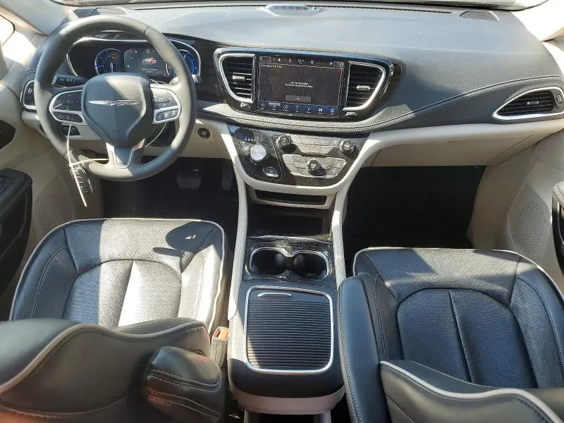 2023 CHRYSLER PACIFICA HYBRID LIMITED  