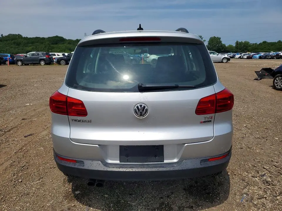 2017 VOLKSWAGEN TIGUAN S  