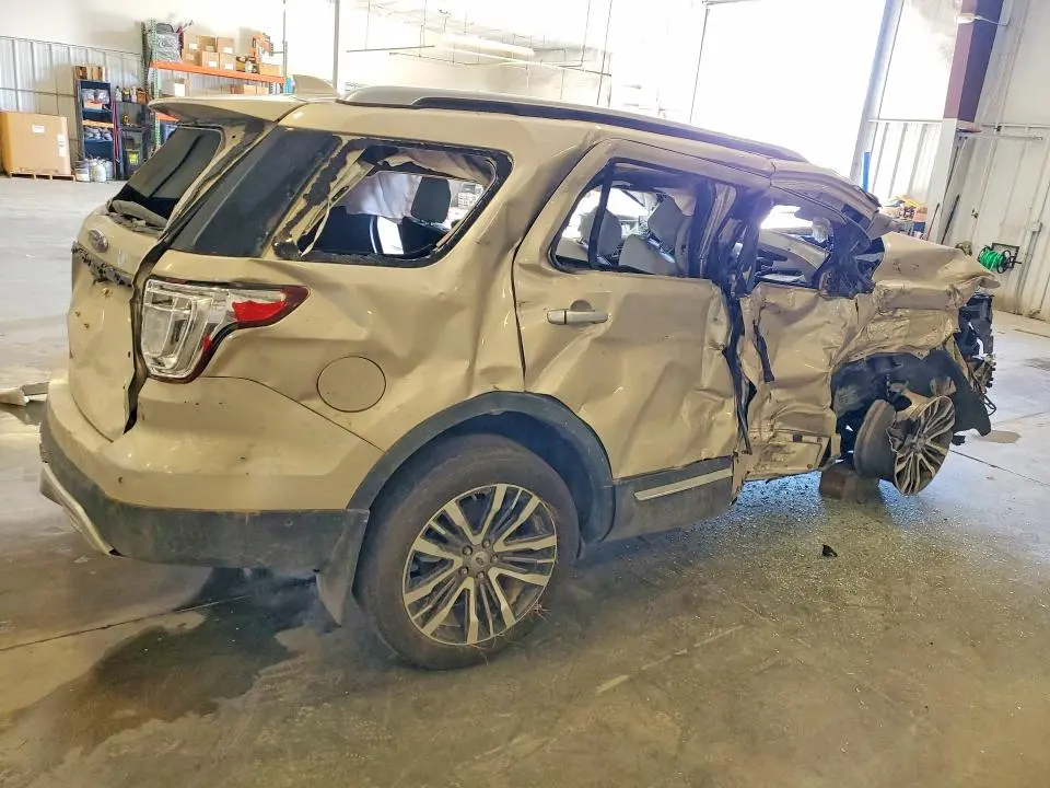 2017 FORD EXPLORER PLATINUM  